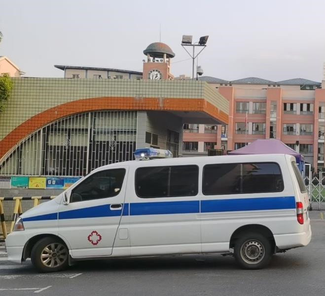 秦皇岛救护车出租护送骨折病人一公里多少钱